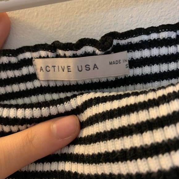 Active USA Crop Top - Picture 3 of 5
